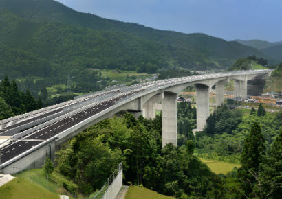 丹波綾部道路由良川橋