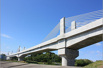 三内丸山架道橋