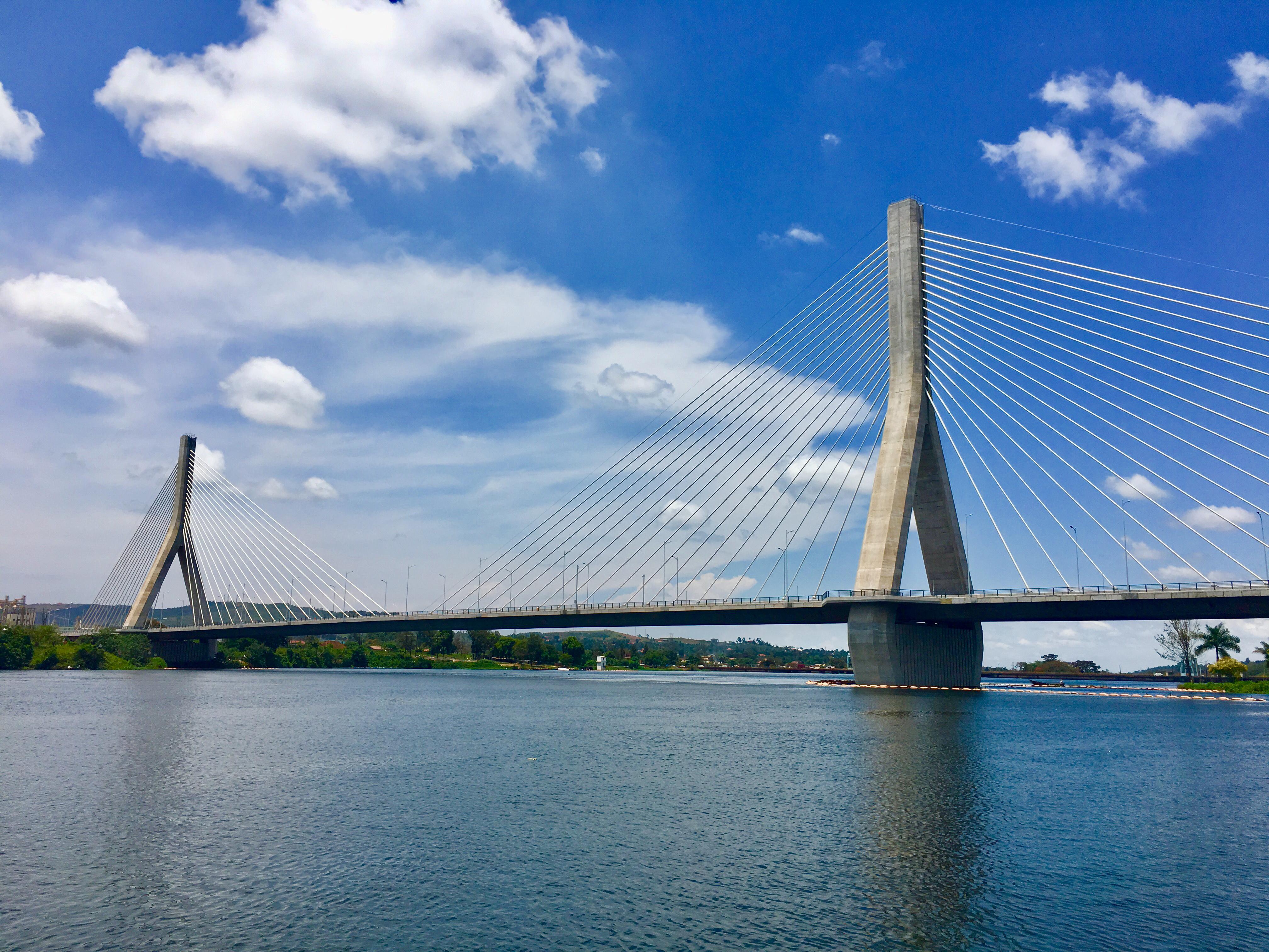 ナイル川源流橋