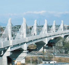2008年竣工 東北新幹線三内丸山架道橋