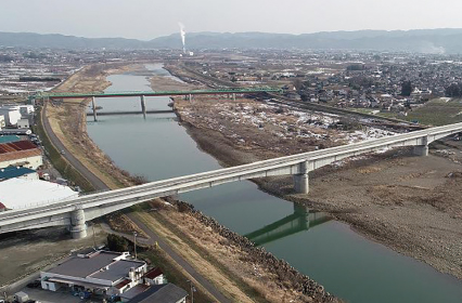 東北中央自動車道 伊達大橋