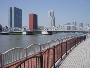 勝鬨橋と隅田川テラス