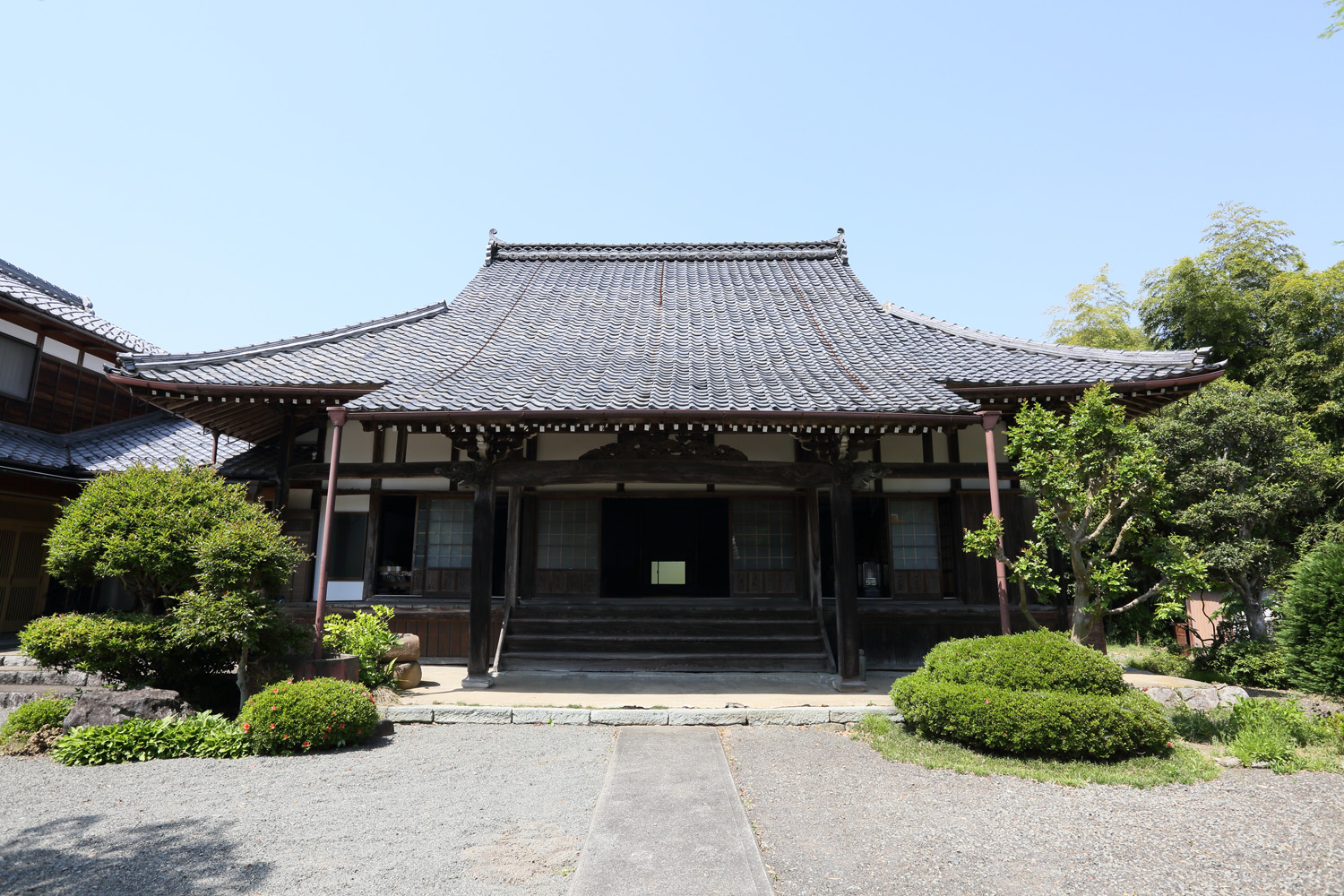 改築前の長命寺（2014年5月14日撮影）