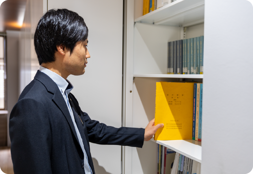 東京本社設計統轄部設備設計部川井直さん（2018年入社）