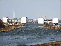 張出し状況2