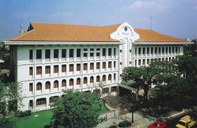 フィリピン教育大学 図書館
