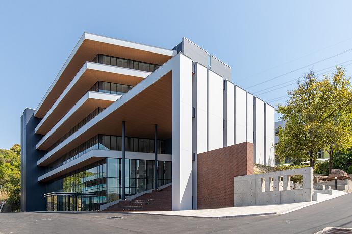 Hijiyama University / Hijiyama Junior College New Building 3