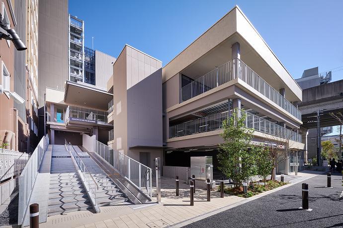 TOSHIN DEVELOPMENT NAGAREYAMAOOTAKANOMORI</br>GARDENS azalea terrace