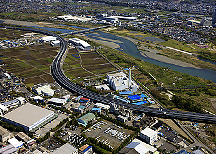 首都圏中央連絡自動車道 金田高架橋