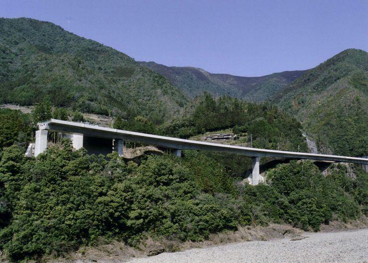 Road 168 Nanairo No.3 bridge