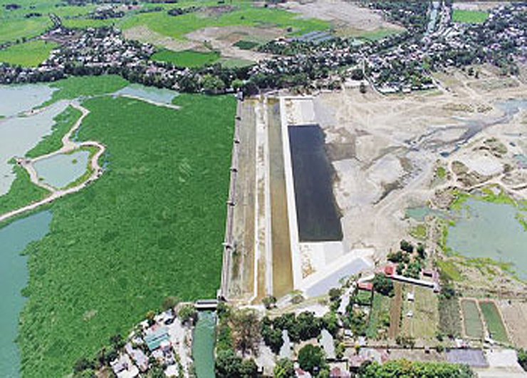 アンガット川灌漑用調整ダム護床